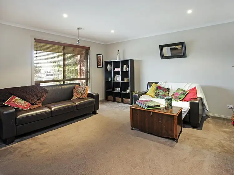 Sixth view of Homely house listing, 1 Hyndford Court, Grovedale VIC 3216