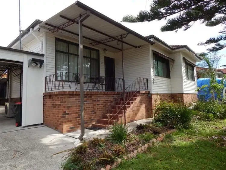 Second view of Homely house listing, 7 Exmouth Road, Kanahooka NSW 2530