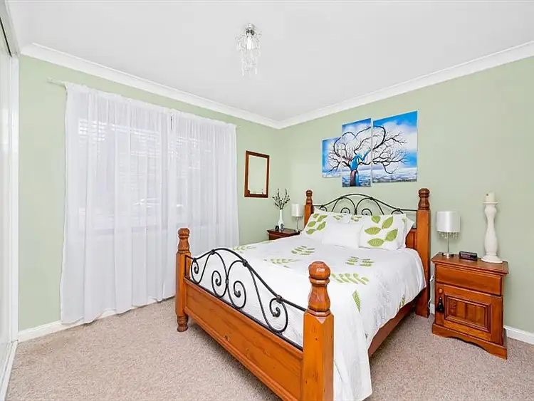 Sixth view of Homely house listing, 10 St James' Avenue, Berkeley Vale NSW 2261