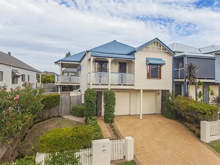 11 Hilltop Terrace, Springfield Lakes QLD 4300