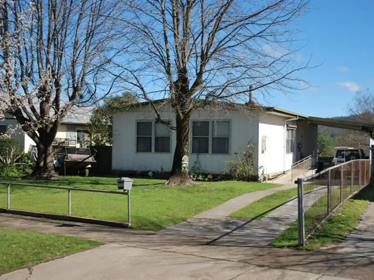 9 Ashdown Avenue, Myrtleford VIC 3737