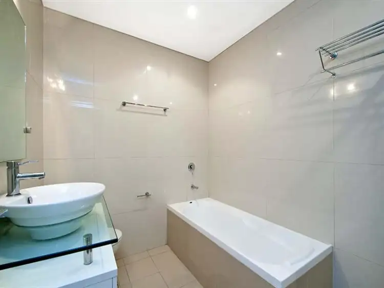 Fourth view of Homely unit listing, 6/15 Kooringa Road, Chatswood NSW 2067