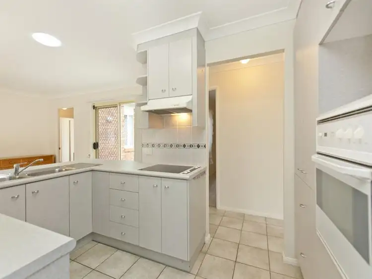 Third view of Homely house listing, 10 Baypark Court, Cleveland QLD 4163