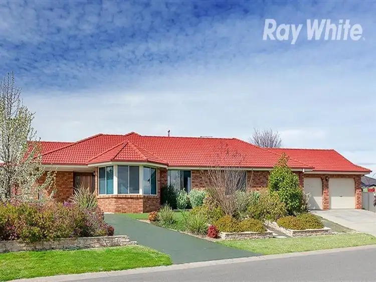 25 Honeysuckle Street, Thurgoona NSW 2640