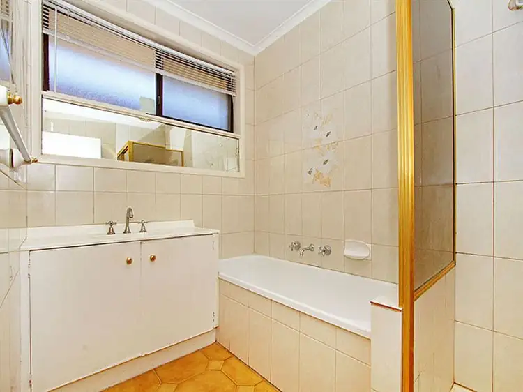 Fifth view of Homely house listing, 4 Ashdown Court, Lalor VIC 3075