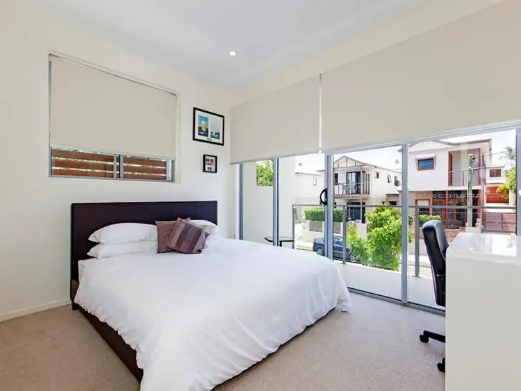 Seventh view of Homely villa listing, 2/30 Paragon Street, Yeronga QLD 4104