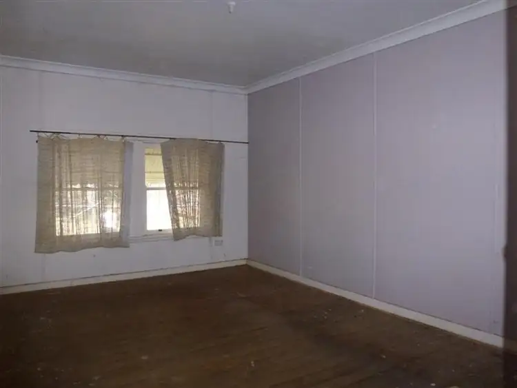 Third view of Homely house listing, 8 Barbigal Street, Brocklehurst, Dubbo NSW 2830