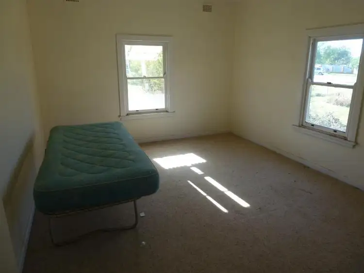 Fourth view of Homely house listing, 8 Barbigal Street, Brocklehurst, Dubbo NSW 2830