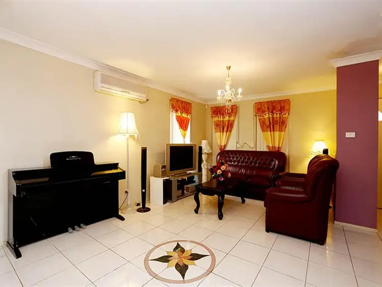 Second view of Homely house listing, 5 Ron Place, Plumpton NSW 2761
