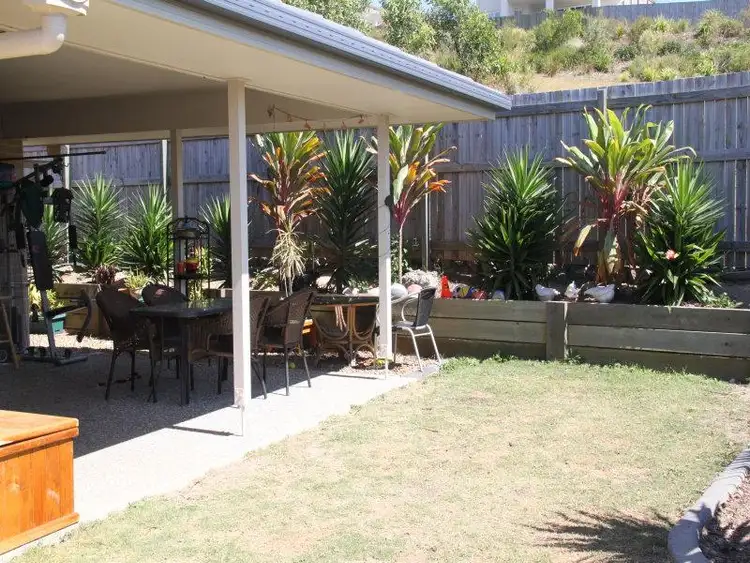 15 Hadrian Crescent, Pacific Pines QLD 4211