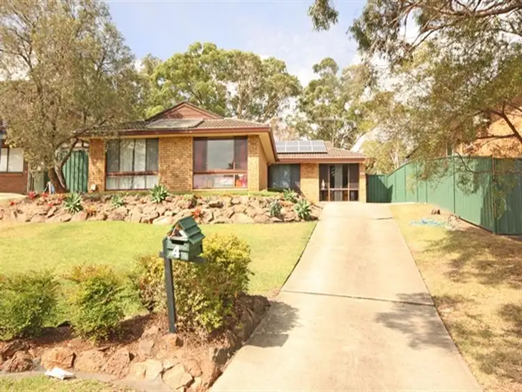 4 Opel Place, Ingleburn NSW 2565