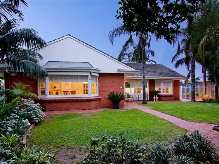 2 Timor Court, West Beach SA 5024