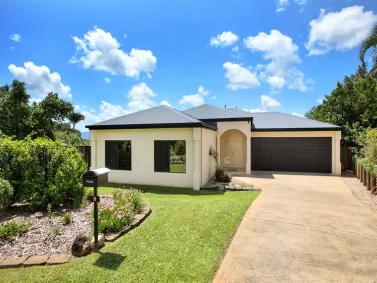 9 Barcoo Close, Bentley Park QLD 4869