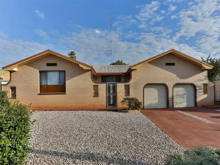 14 Batten Court, Wilsonton QLD 4350