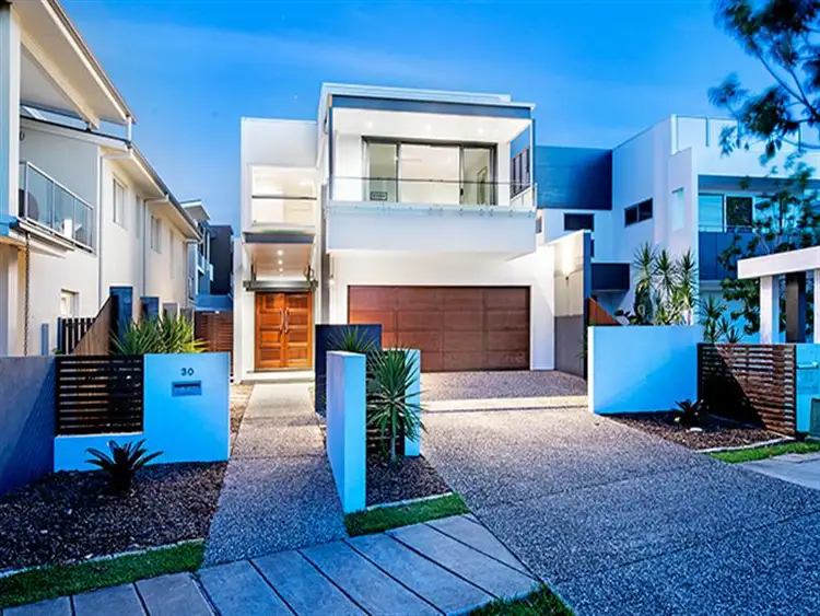 30 Addison Avenue, Bulimba QLD 4171