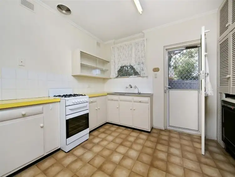 Fourth view of Homely house listing, 5 Salisbury Avenue, Valley View SA 5093