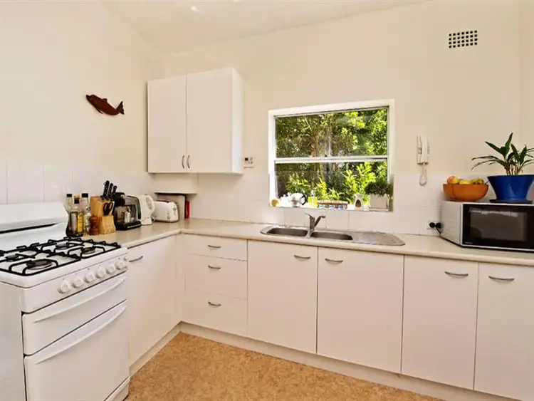 Sixth view of Homely apartment listing, 4/2 Seaview Street, Waverley NSW 2024