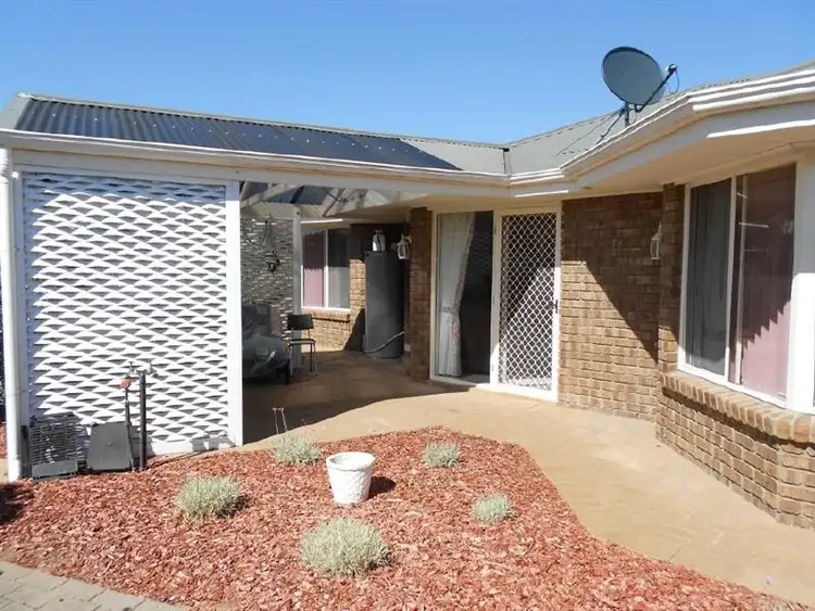 Second view of Homely house listing, 6 Thomas Court, Bordertown SA 5268