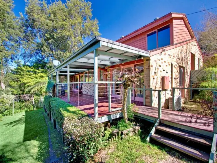 Second view of Homely house listing, 7 Nina Place, Kurrajong Heights NSW 2758
