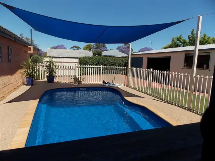 Fifth view of Homely house listing, 4 Metcalfe Street, Parkes NSW 2870
