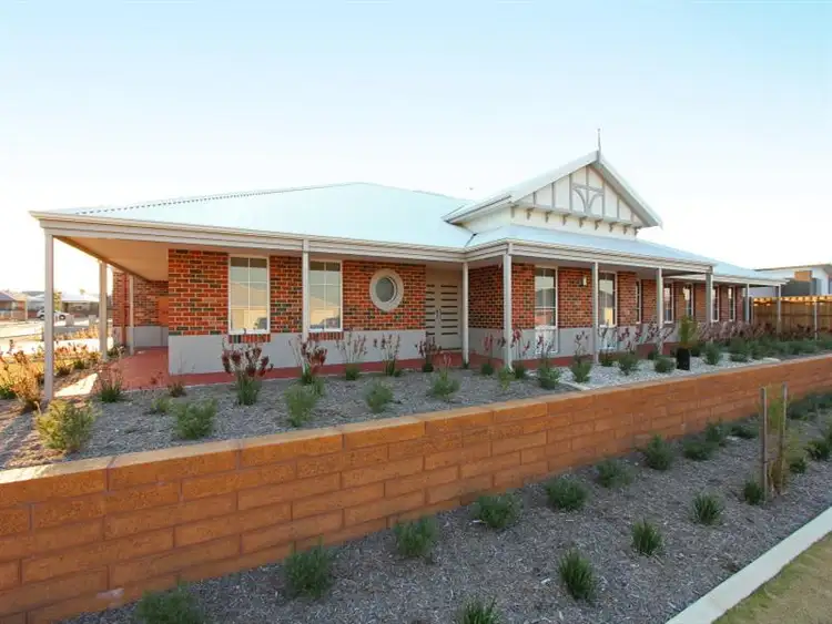 Second view of Homely house listing, 5 Badminton Cross, The Vines WA 6069