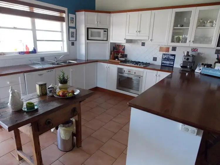 Second view of Homely house listing, 4 Metcalfe Street, Parkes NSW 2870