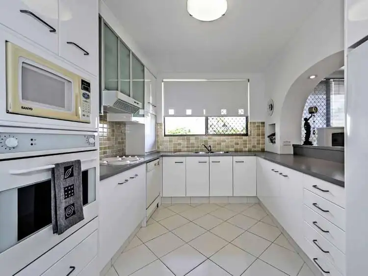 Fifth view of Homely unit listing, 1/8 Paradise Parade, Paradise Point QLD 4216