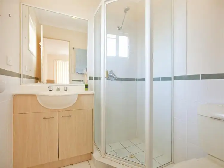 Fifth view of Homely unit listing, 8/24 Yamboyna Street, Manly QLD 4179
