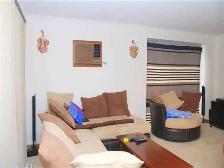 Second view of Homely house listing, 10 Chester Drive, Hampton Park VIC 3976