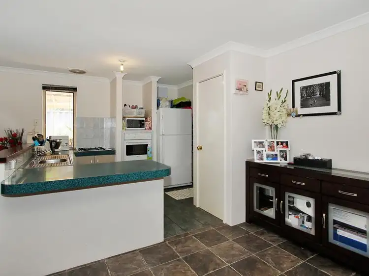 7 Degree Court, Marangaroo WA 6064
