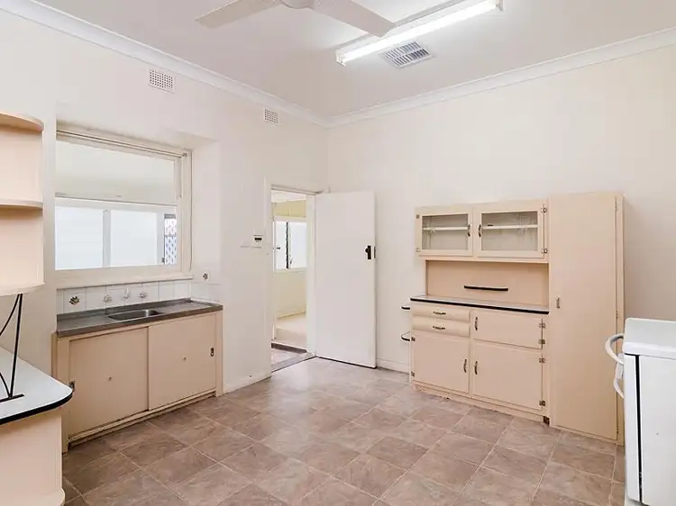 Fifth view of Homely house listing, 2 Truro Avenue, Kingswood SA 5062