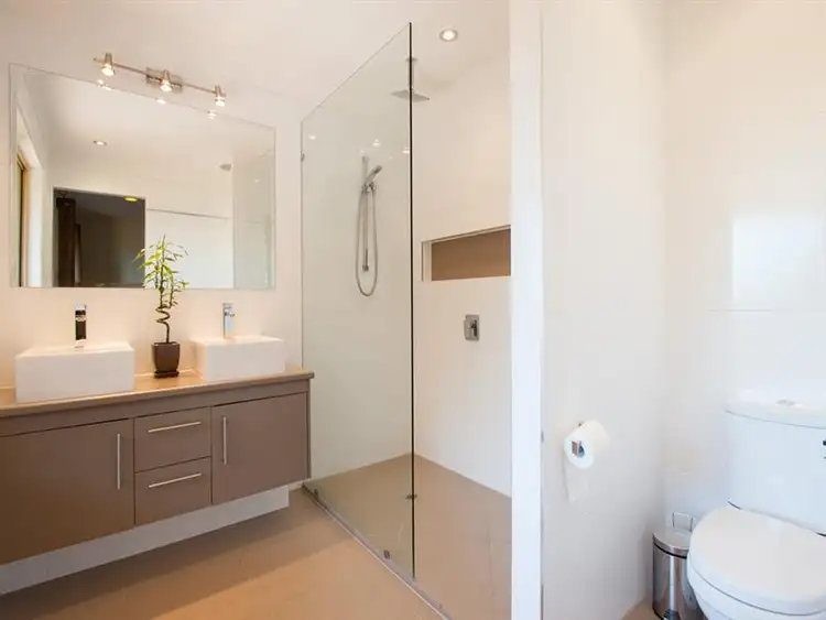 Sixth view of Homely house listing, 2 Conway Court, Bli Bli QLD 4560