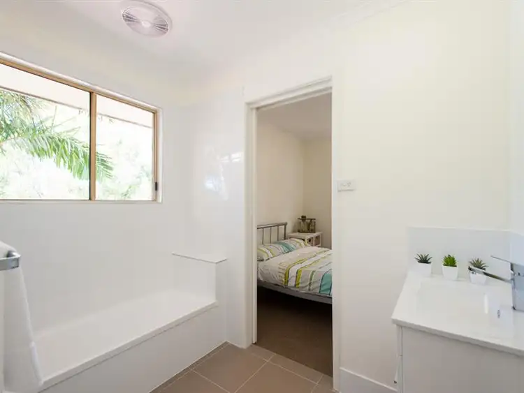 Seventh view of Homely house listing, 2 Conway Court, Bli Bli QLD 4560