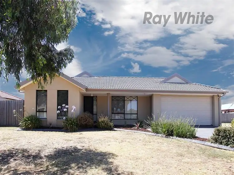 6 Newburgh Court, Point Cook VIC 3030