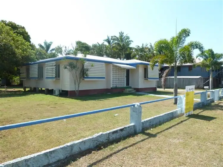 8 Holland Street, West Mackay QLD 4740