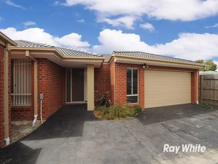 Main view of Homely unit listing, 2/22 Maureen Close, Cranbourne West VIC 3977