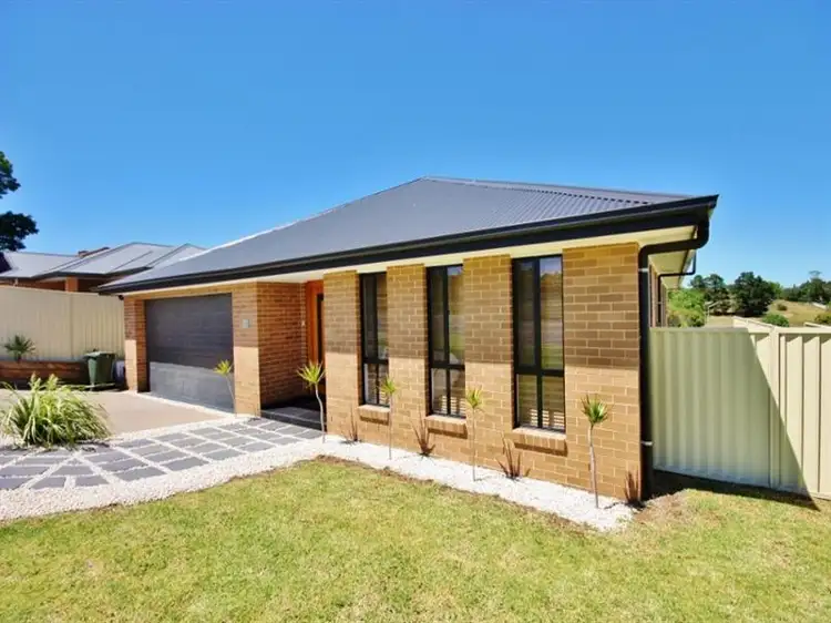 62 Orchard Street, Young NSW 2594