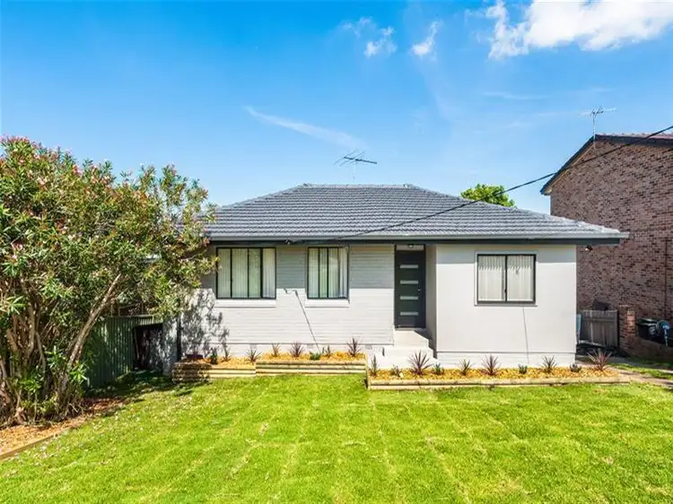68 Lasseter Avenue, Chifley NSW 2036