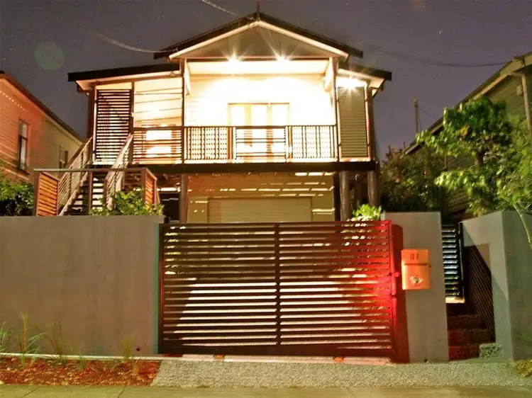 81 Baron Street, Greenslopes QLD 4120