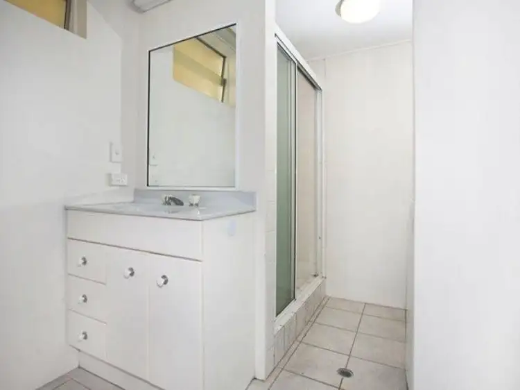 Sixth view of Homely unit listing, 13/6 Hale Street, Townsville City QLD 4810