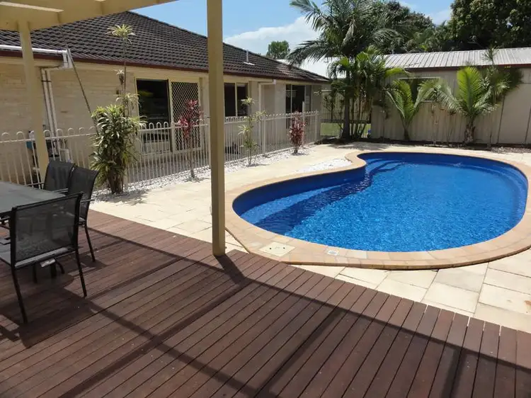 16 Casey Street, Bli Bli QLD 4560