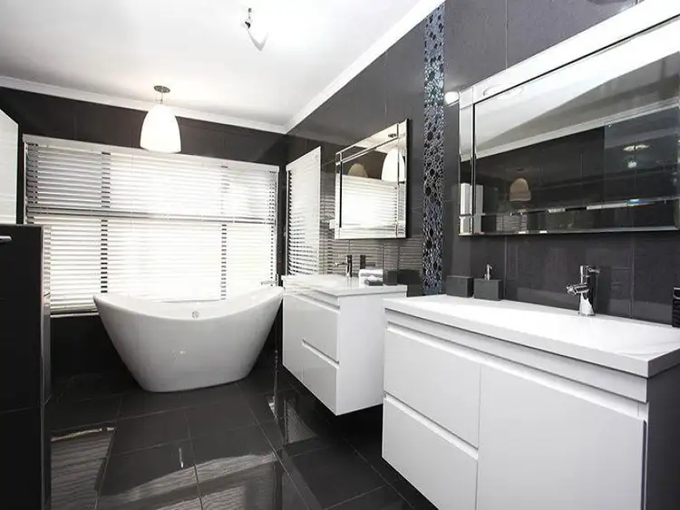 Seventh view of Homely house listing, 7 Alexandrina Circuit, Forest Lake QLD 4078