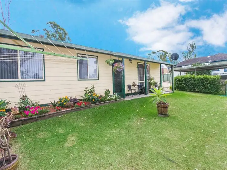 Second view of Homely house listing, 2/42 Lincoln Drive, Cambridge Park NSW 2747