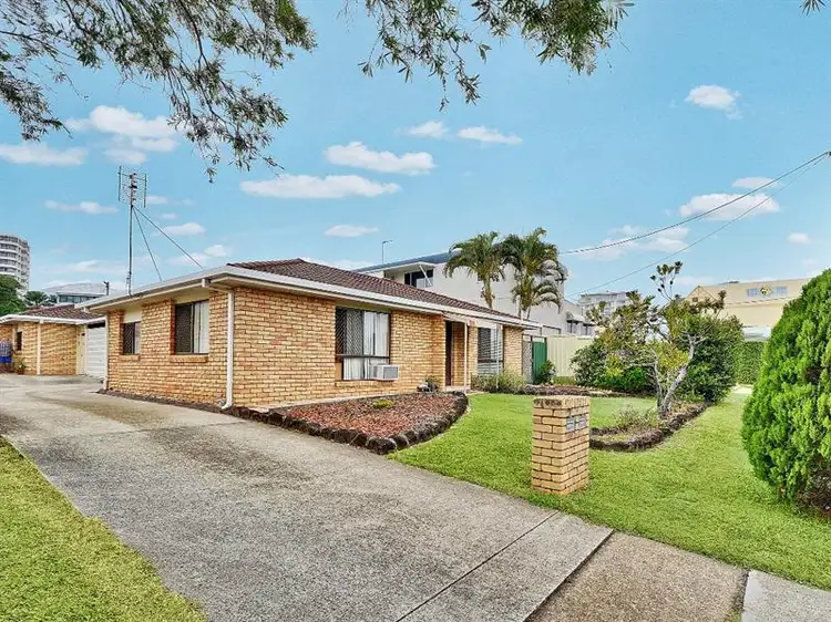 Unit 1 'Strand View' 15 Wyreema Terrace, Caloundra QLD 4551