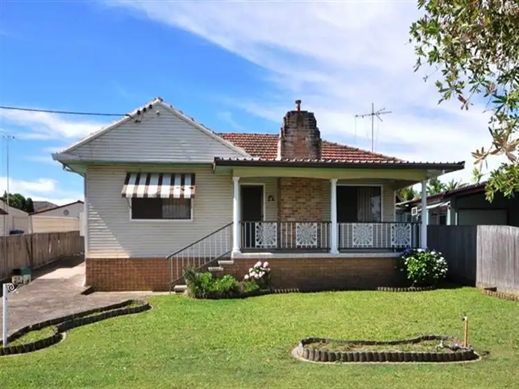 42 Mills Crescent, Cessnock NSW 2325