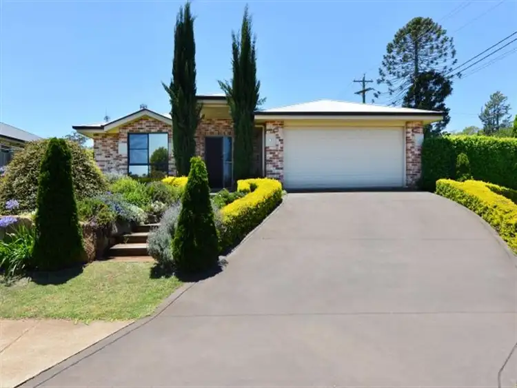 38 Banksdale Drive, Middle Ridge QLD 4350