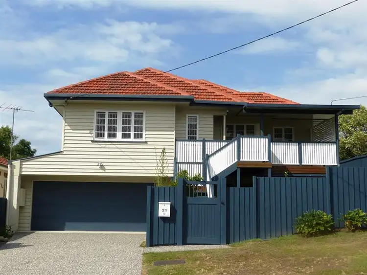 21 Palmer Street, Greenslopes QLD 4120