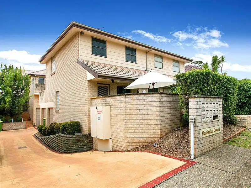 Main view of Homely townhouse listing, 5/82-86 Banksia Avenue, Engadine NSW 2233