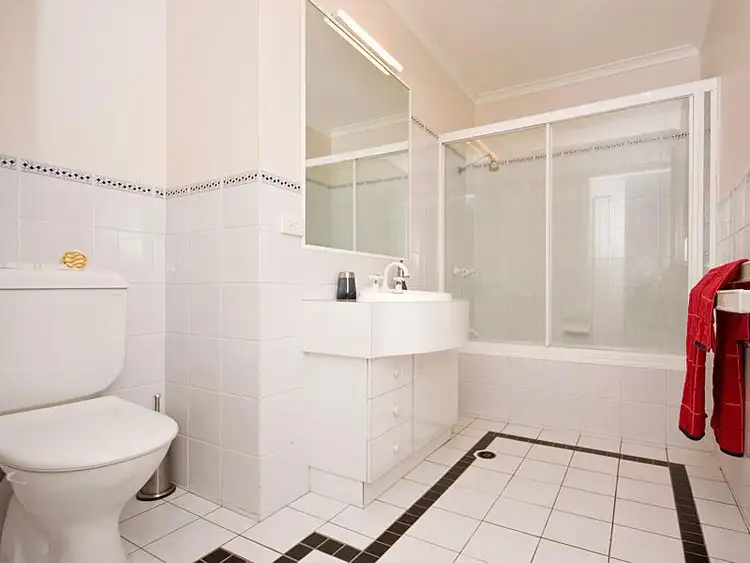 Fifth view of Homely unit listing, 3/60 Rialto Street, Coorparoo QLD 4151