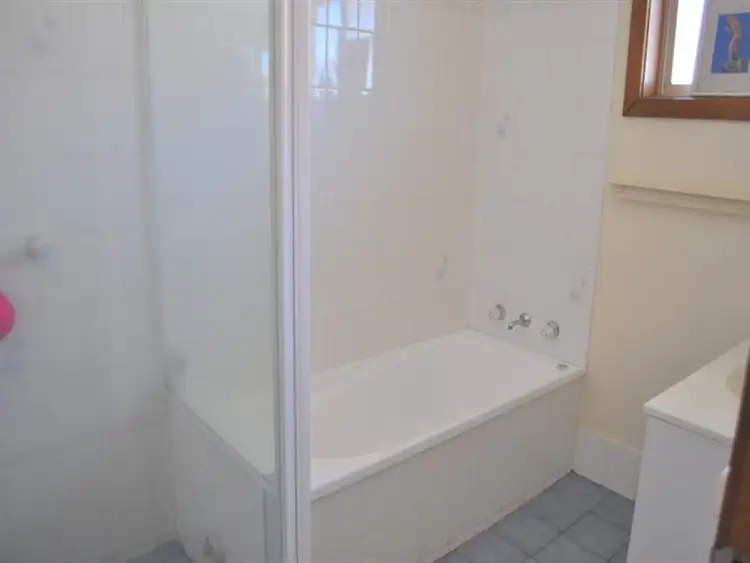 Sixth view of Homely unit listing, 1/10 Gunn Drive, Estella NSW 2650